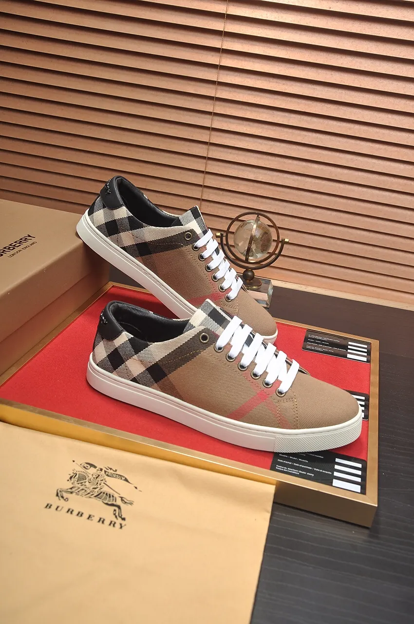 Men's shoes💰480💶[Burberry] (cowhide lining) classic low-top sneakers｜Imported cowhide with classic plaid fabric｜Cow leather lining｜Original outsole｜Fine workmanship and comfortable to wear Size: 38-44 (customized at 45)